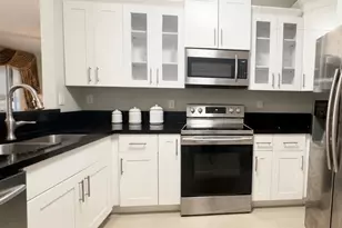 2766 NW 6th Ct, Fort Lauderdale, FL 33311 - Photo 4