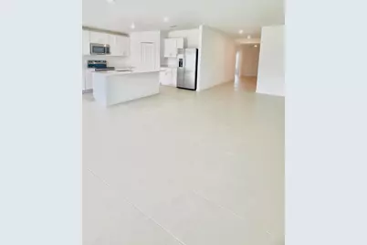 17124 Pompeii Way, North Fort Myers, FL 33917 - Photo 2
