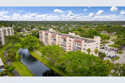 14527 Bonaire Boulevard #203, Delray Beach, FL 33446 - Photo 2