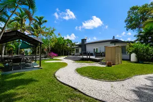 249 SW 14th St, Dania Beach, FL 33004 - Photo 8