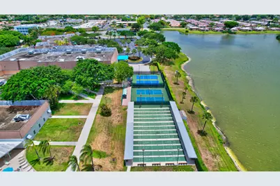 151 Saxony D, Delray Beach, FL 33446 - Photo 38