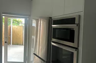 300 E 4th St, Hialeah, FL 33010 - Photo 26