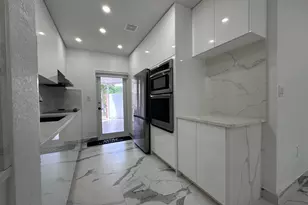 300 E 4th St, Hialeah, FL 33010 - Photo 4