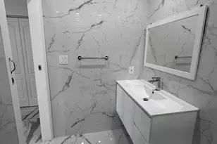 300 E 4th St, Hialeah, FL 33010 - Photo 10