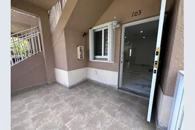 300 E 4th Street #103, Hialeah, FL 33010 - Photo 10