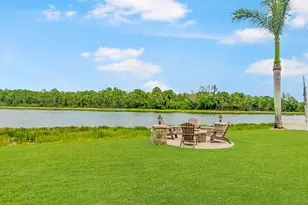 205 NW Magnolia Lakes Blvd, Port Saint Lucie, FL 34986 - Photo 2