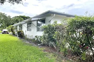 1152 Circle Dr, Delray Beach, FL 33445 - Photo 34