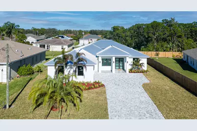 5945 NW Foust Circle, Port Saint Lucie, FL 34986 - Photo 2