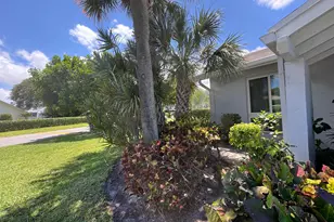 744 Lago Rd, Delray Beach, FL 33445 - Photo 2