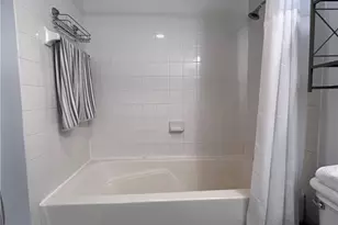 7280 SW 90th St, Miami, FL 33156 - Photo 12
