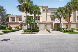 4710 Artesa Wy E, Palm Beach Gardens, FL 33418 - Photo 2