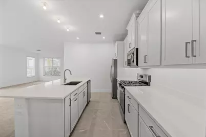 890 SW Newfield Avenue, Palm City, FL 34990 - Photo 14