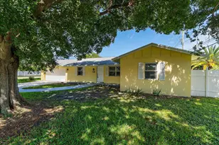 678 Riverside Dr, Palm Beach Gardens, FL 33410 - Photo 8