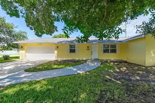 678 Riverside Dr, Palm Beach Gardens, FL 33410 - Photo 1