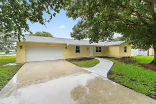 678 Riverside Dr, Palm Beach Gardens, FL 33410 - Photo 2
