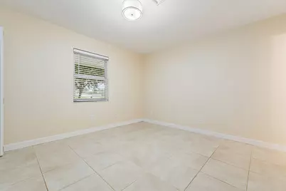 678 Riverside Drive, Palm Beach Gardens, FL 33410 - Photo 22