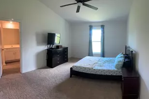2562 SE Kaycee Ct, Port Saint Lucie, FL 34952 - Photo 4