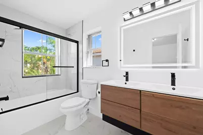 1551 Seagrape Way, Hollywood, FL 33019 - Photo 24