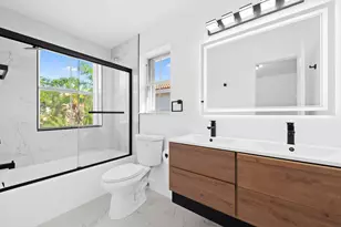 1551 Seagrape Way, Hollywood, FL 33019 - Photo 24