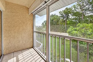 1548 SE Royal Green Cir, Port Saint Lucie, FL 34952 - Photo 16