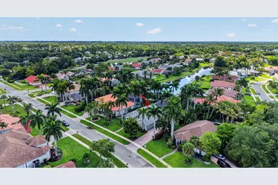 15822 Cypress Park Drive, Wellington, FL 33414 - Photo 44