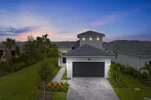 12442 SW Lunata Way, Port Saint Lucie, FL 34987 - Photo 4