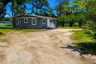 468 N 53rd Dr Dr N, West Palm Beach, FL 33415 - Photo 2