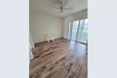27 Easthampton B, West Palm Beach, FL 33417 - Photo 4