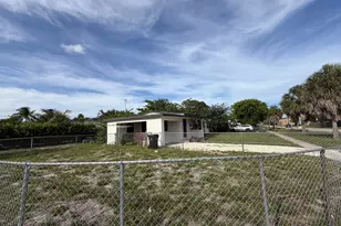 1437 NW 10th Pl, Fort Lauderdale, FL 33311 - Photo 14