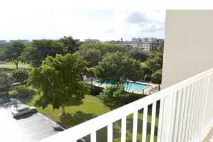 3499 Oaks Way, Pompano Beach, FL 33069 - Photo 16
