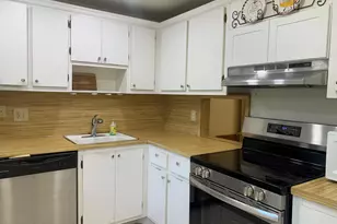 3499 Oaks Way, Pompano Beach, FL 33069 - Photo 2