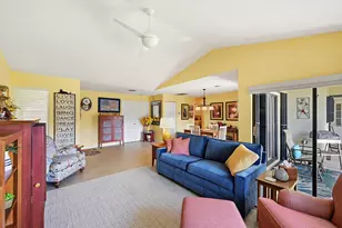 22 Lexington Ln W, Palm Beach Gardens, FL 33418 - Photo 8