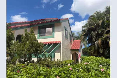 22 Lexington Lane W #D, Palm Beach Gardens, FL 33418 - Photo 2