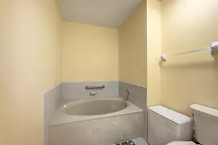 22 Lexington Ln W, Palm Beach Gardens, FL 33418 - Photo 18