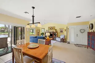 22 Lexington Ln W, Palm Beach Gardens, FL 33418 - Photo 6