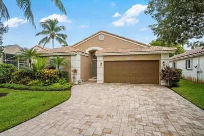 660 NW 45th Avenue, Deerfield Beach, FL 33442 - Photo 2