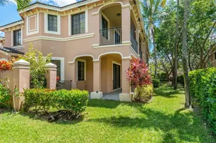 2692 Center Ct Dr, Weston, FL 33332 - Photo 2