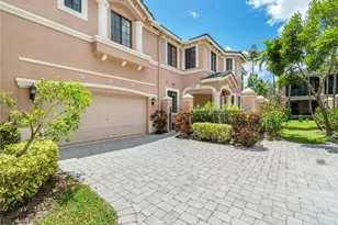 2692 Center Ct Dr, Weston, FL 33332 - Photo 1