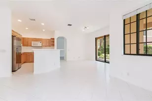 2692 Center Ct Dr, Weston, FL 33332 - Photo 6