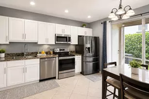 2228 Oakmont Dr, Riviera Beach, FL 33404 - Photo 4