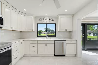 4854 Equestrian Circle #Apt B, Boynton Beach, FL 33436 - Photo 14