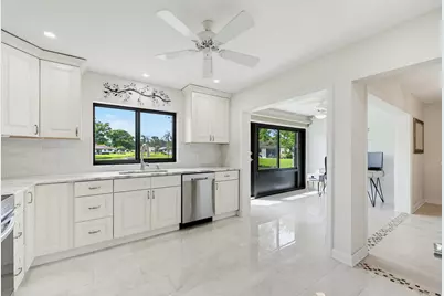 4854 Equestrian Circle #Apt B, Boynton Beach, FL 33436 - Photo 14