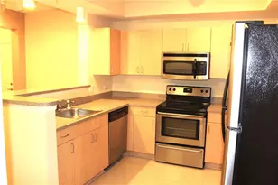 533 NE 3rd Ave, Fort Lauderdale, FL 33301 - Photo 4