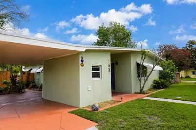 103 SE Bonita Court, Port Saint Lucie, FL 34983 - Photo 1