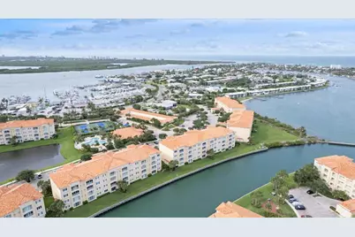 5 E Harbour Isle Dr Drive E #103, Fort Pierce, FL 34949 - Photo 2