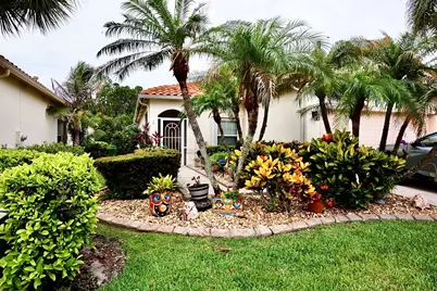 407 NW Granville Street, Port Saint Lucie, FL 34986 - Photo 2