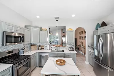 407 NW Granville Street, Port Saint Lucie, FL 34986 - Photo 8