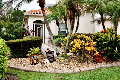 407 NW Granville Street, Port Saint Lucie, FL 34986 - Photo 2