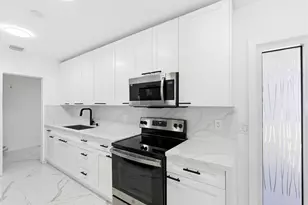 6444 Oak St, Hollywood, FL 33024 - Photo 8