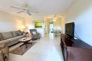 116 Windsor F, West Palm Beach, FL 33417 - Photo 6